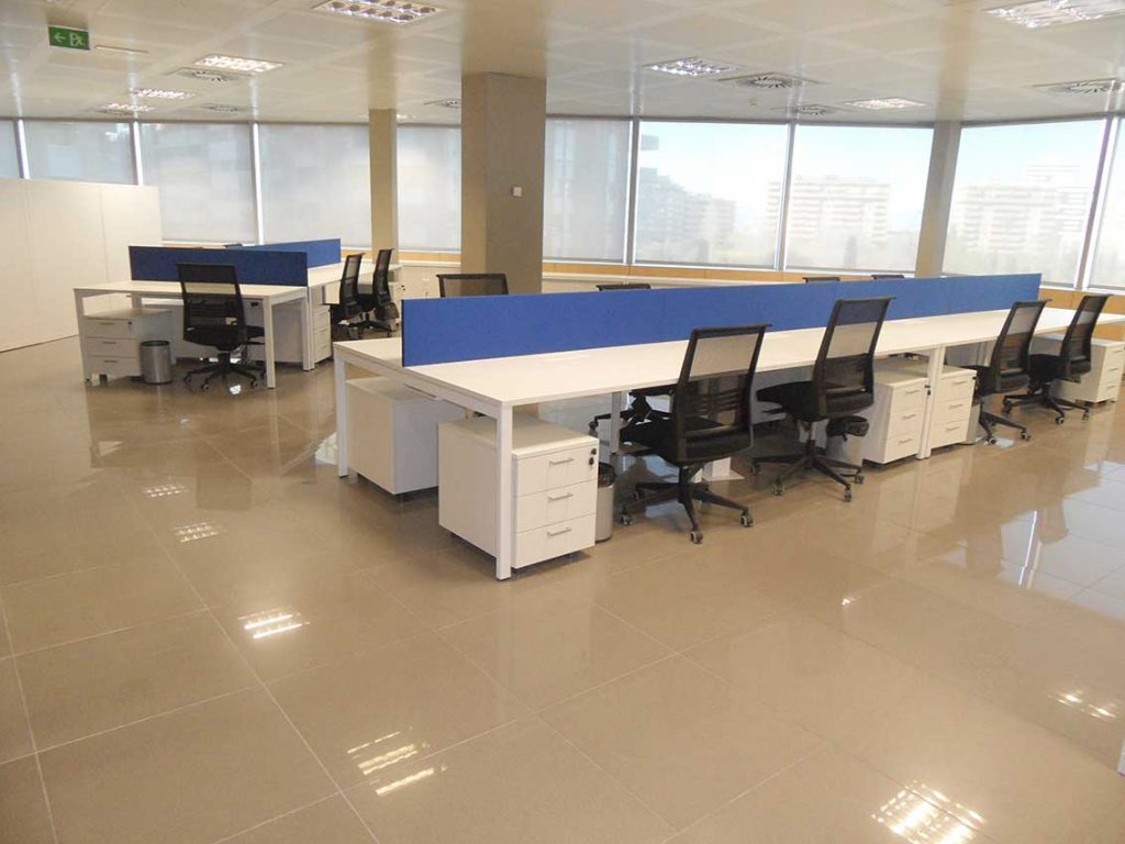 las mesas clic destacan por su funcionalidad al equipar oficinas